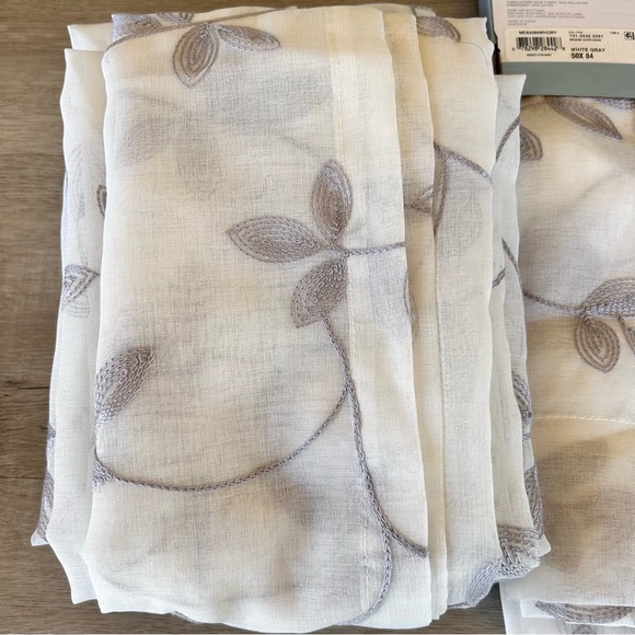 Regal Home Meadow Sheer Window Panels 50 inch x 84 inch - Picture 4 of 5